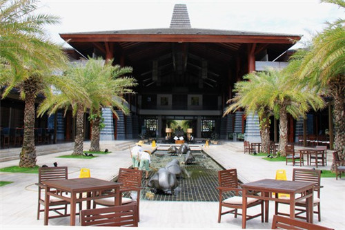 刘一锅铁锅焖面